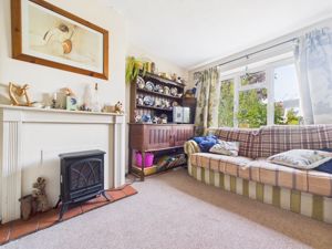 lounge- click for photo gallery